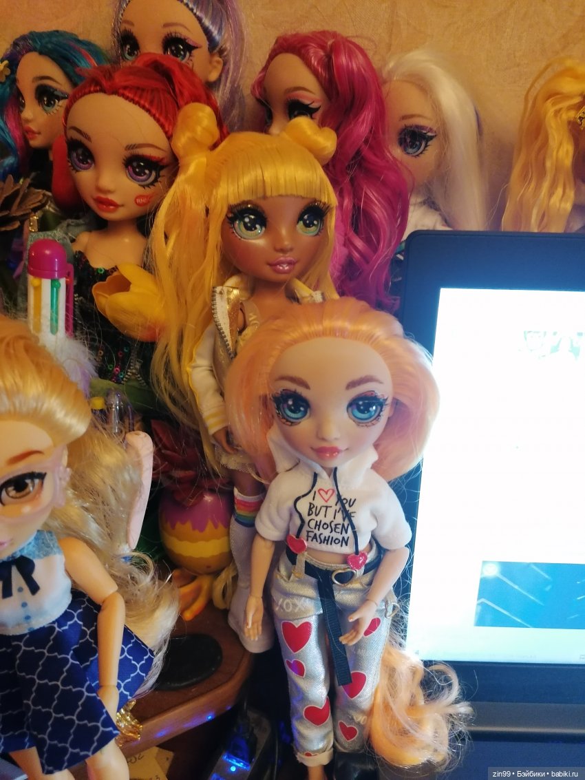 Rainbow High Поппи новенькая и прогулка в ТЦ | Бэйбики Rainbow High Поппи новенькая и прогулка в ТЦ