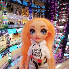 Rainbow High Поппи новенькая и прогулка в ТЦ!