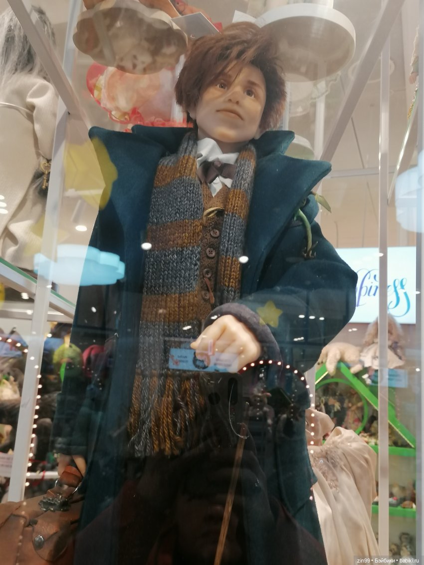 Прогулка в большой детский магазин и не только