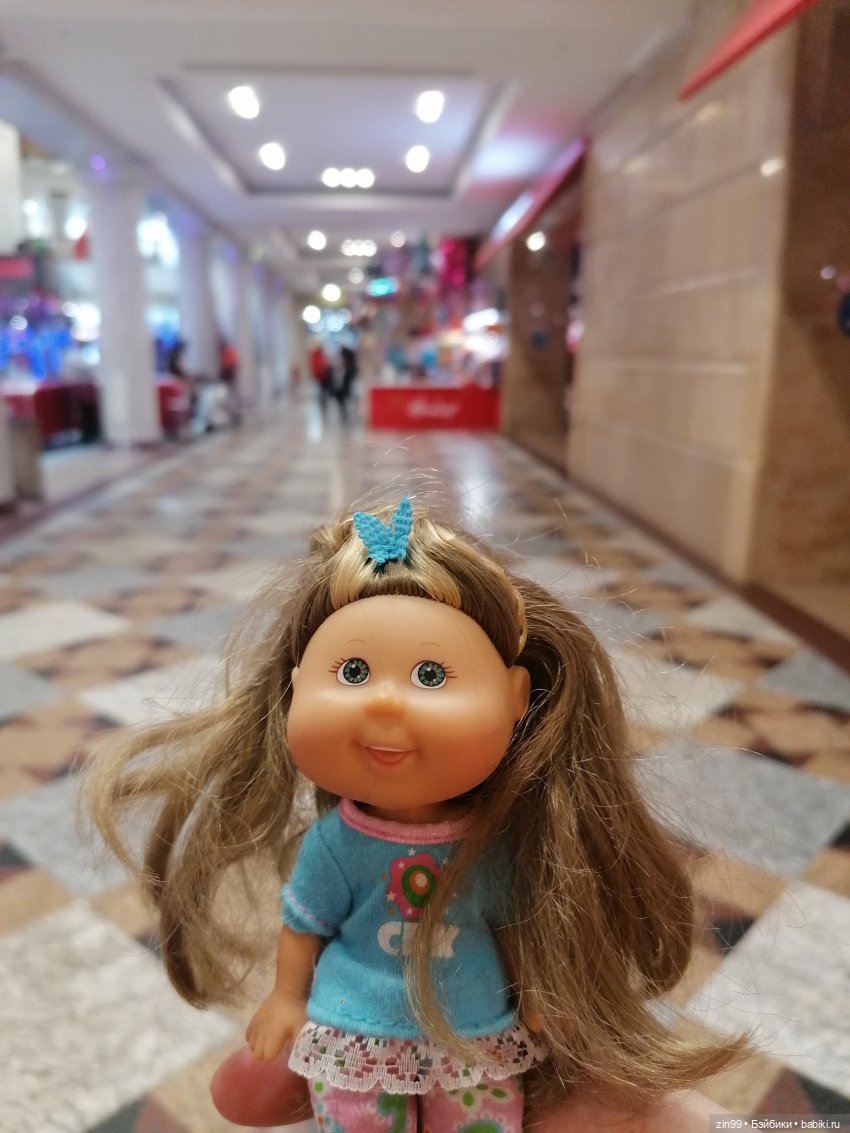Прогулка в большой детский магазин и не только