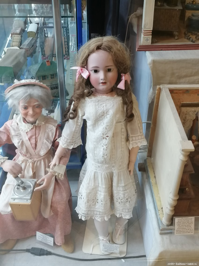 Прогулка в большой детский магазин и не только