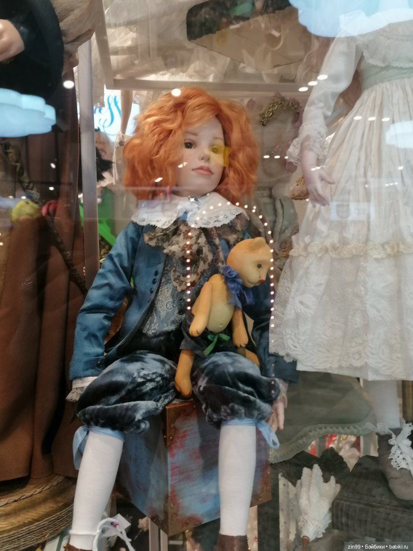 Прогулка в большой детский магазин и не только