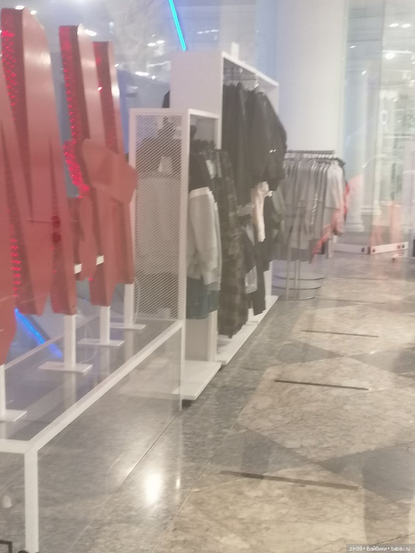 Прогулка в большой детский магазин и не только