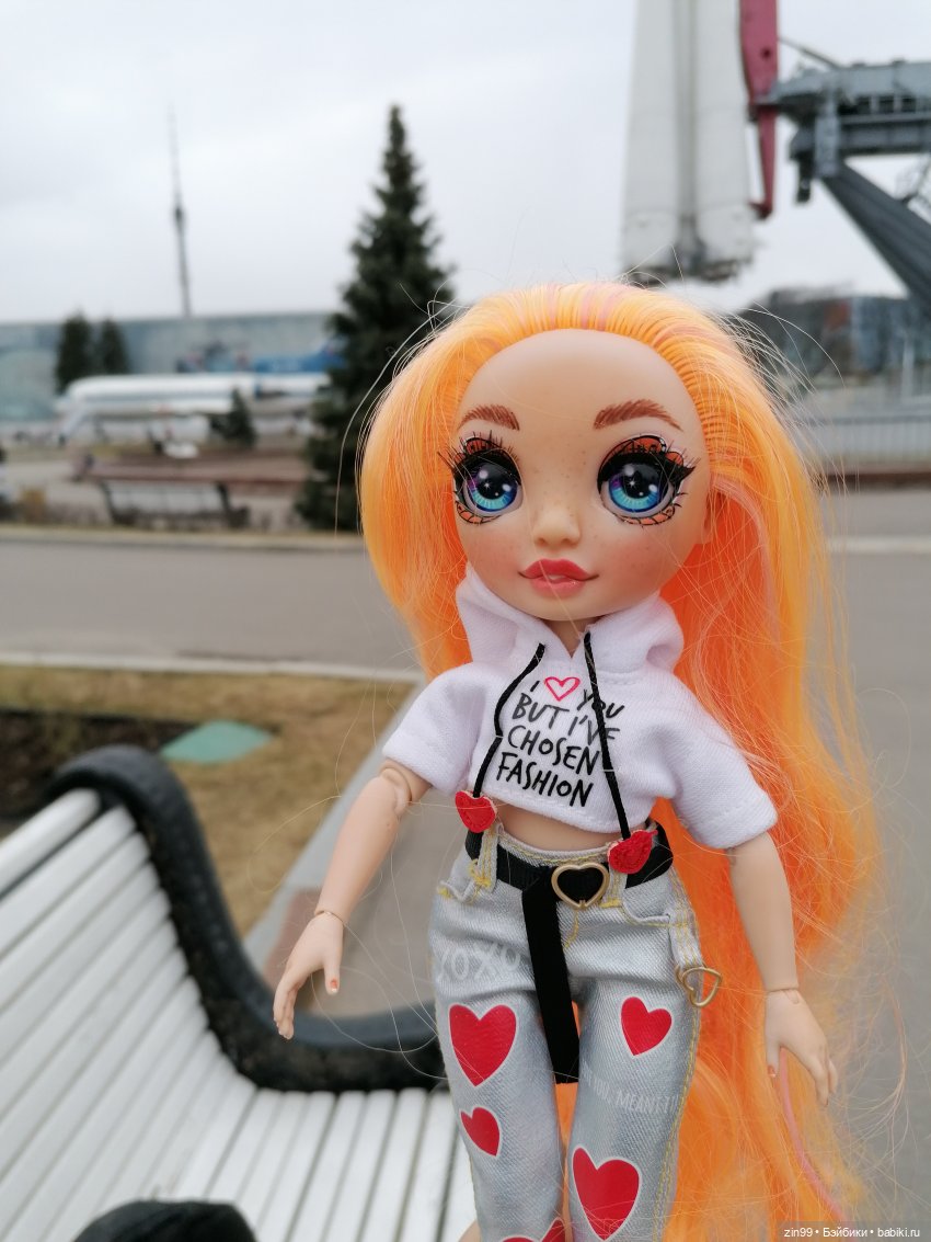 ВДНХ в апреле и новенькая