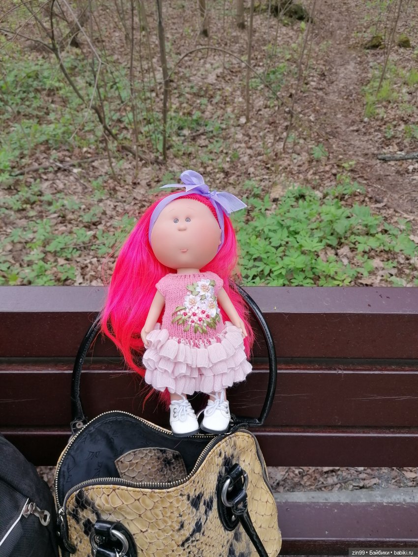 Мия Булочка, прогулка в парке (фото 5)