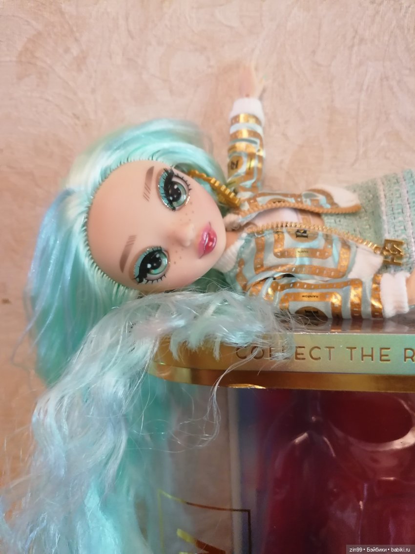 Кукла Rainbow High Daphne Minton