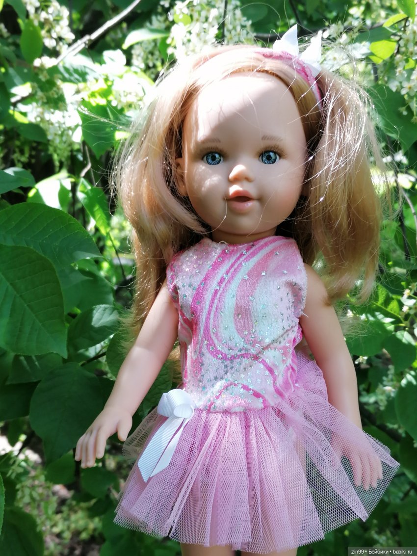 Сейчас Весна все распускается и мы ждем лето, когда тепло