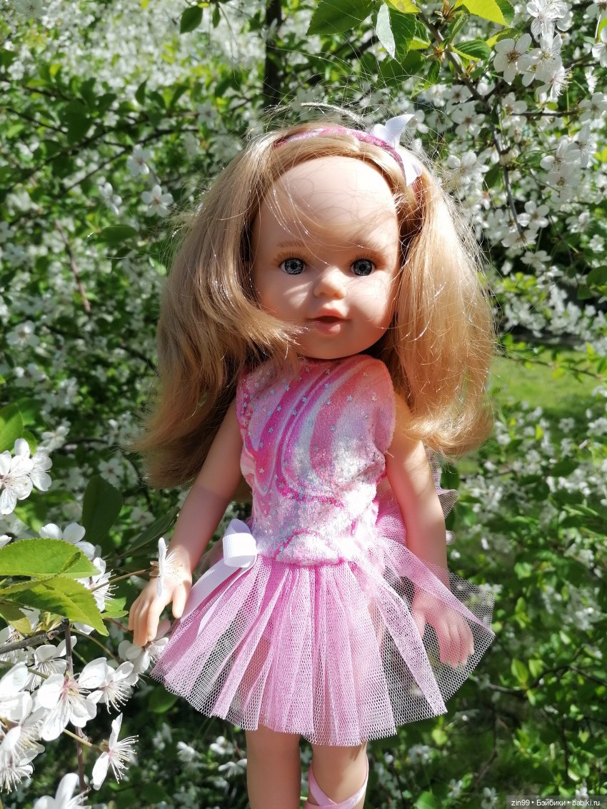 Сейчас Весна все распускается и мы ждем лето, когда тепло