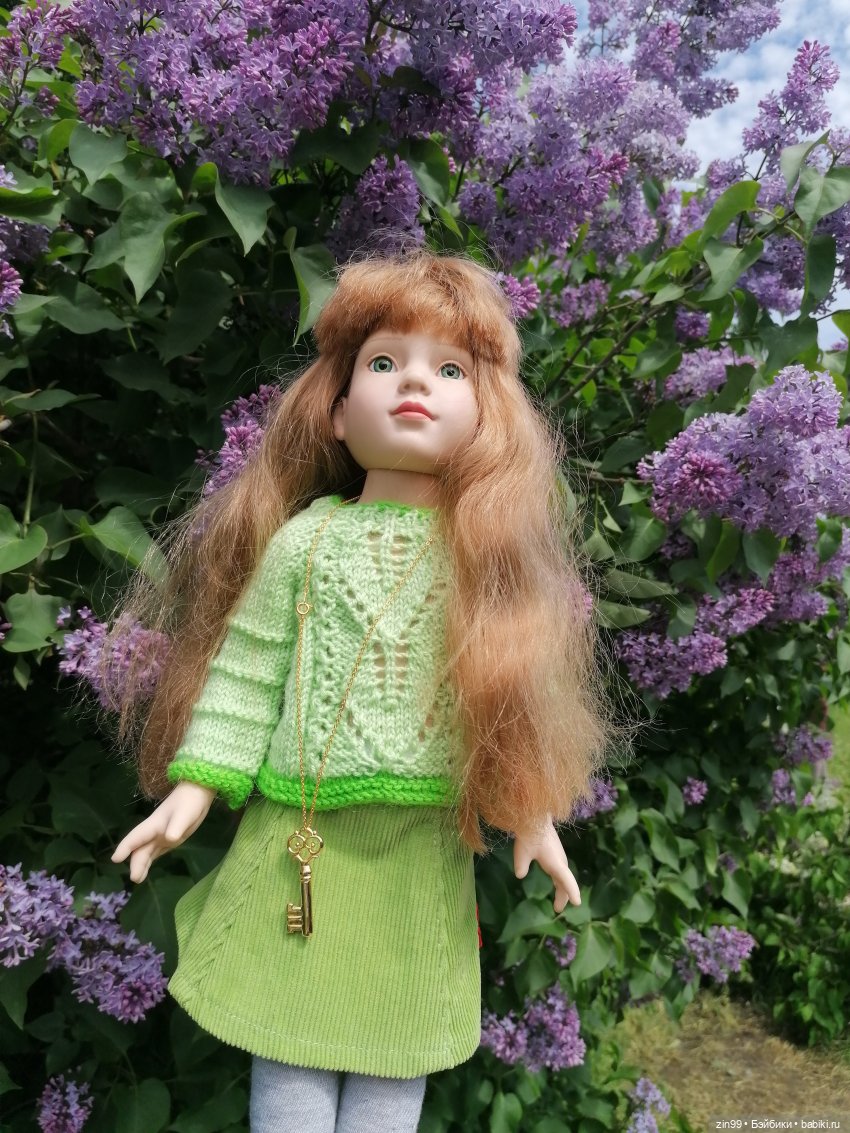 Сиреневый сад и Мэган в июне