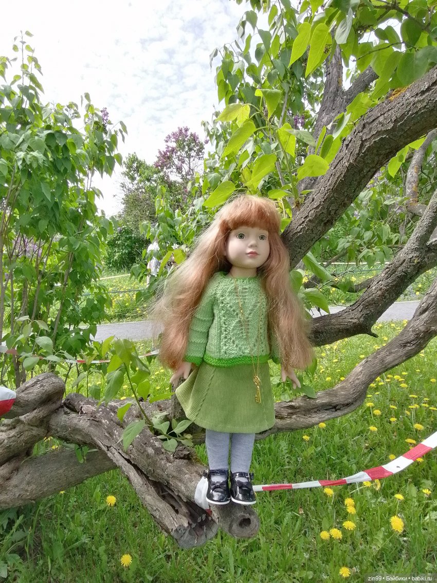 Сиреневый сад и Мэган в июне