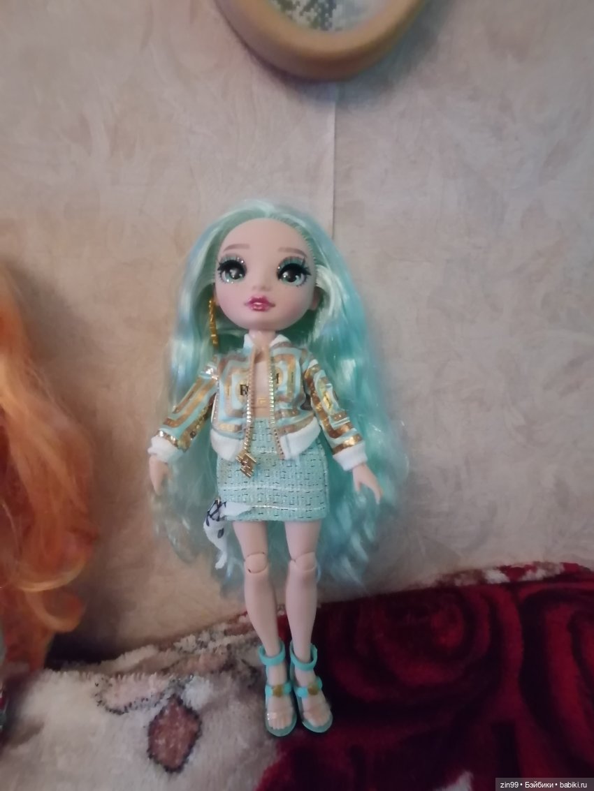 Куклы Rainbow Hihg 3 серия и одна Федра из пляжной серии