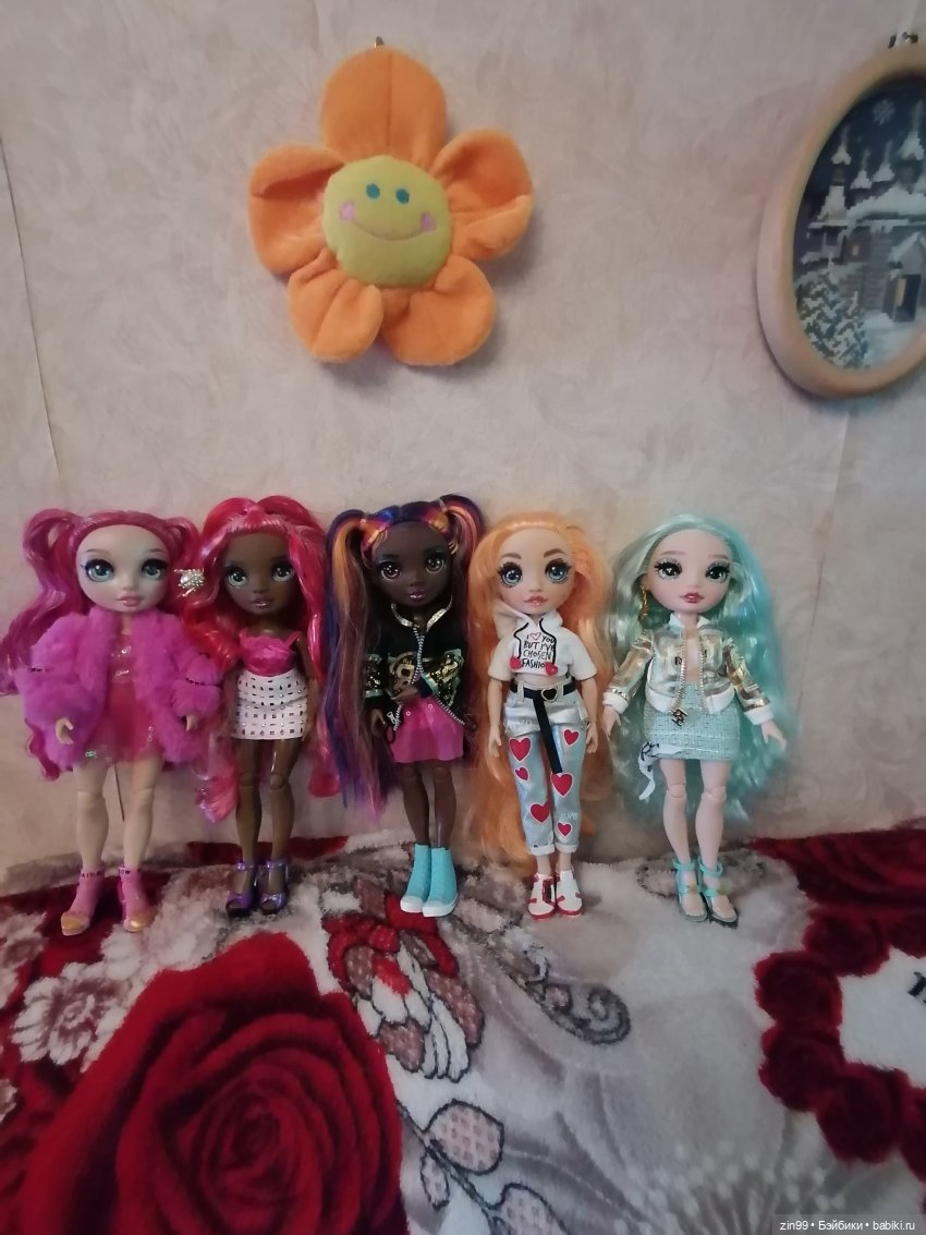 Куклы Rainbow Hihg 3 серия и одна Федра из пляжной серии