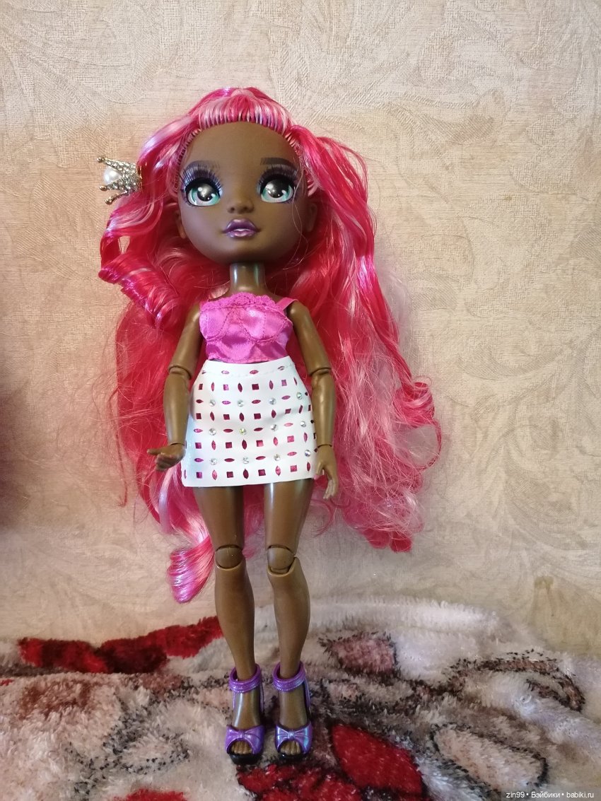 Куклы Rainbow Hihg 3 серия и одна Федра из пляжной серии (фото 3)