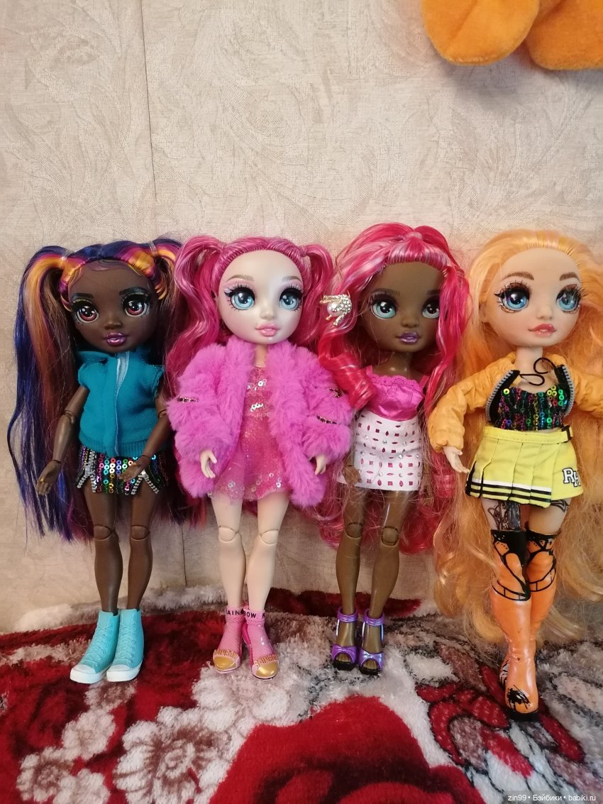 Куклы Rainbow Hihg 3 серия и одна Федра из пляжной серии