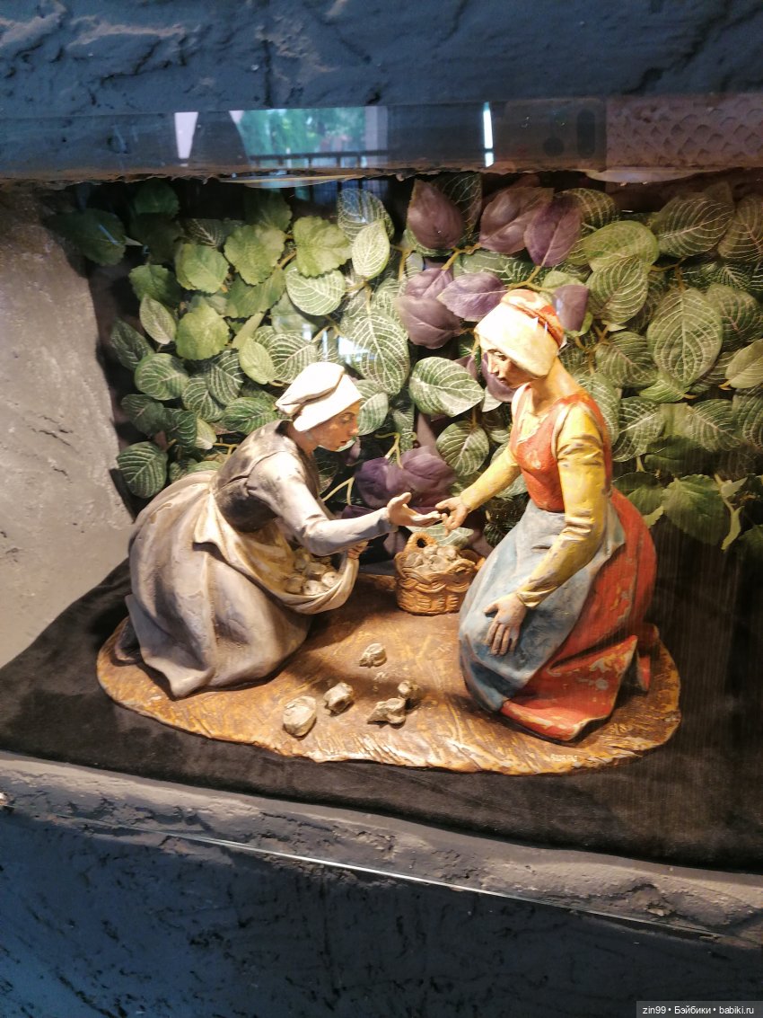 АРТ-КАФЕ РУКАВ на Земляном валу, в Москве