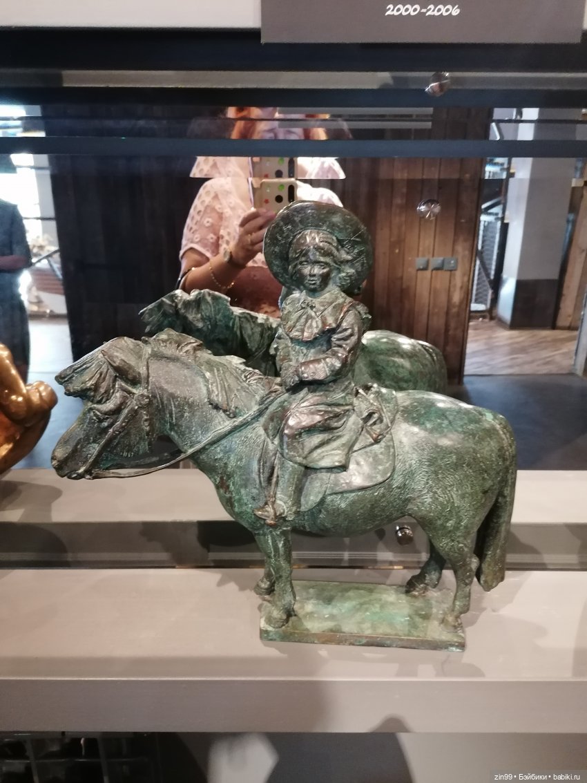 АРТ-КАФЕ РУКАВ на Земляном валу, в Москве