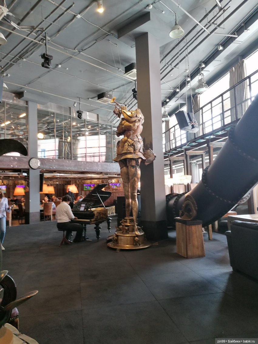 АРТ-КАФЕ РУКАВ на Земляном валу, в Москве (фото 9)