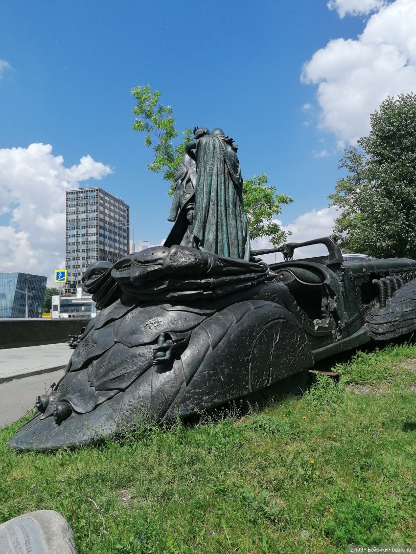 АРТ-КАФЕ РУКАВ на Земляном валу, в Москве (фото 2)