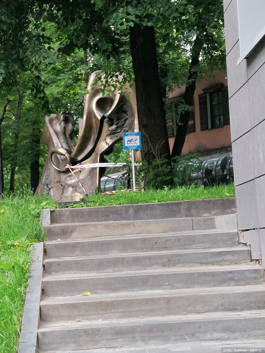 АРТ-КАФЕ РУКАВ на Земляном валу, в Москве