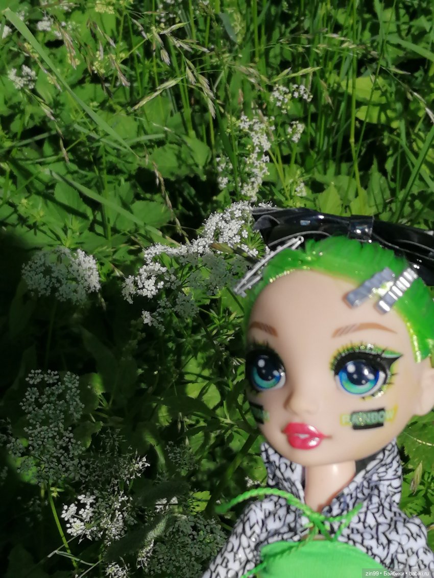 Приехала Jade Hunter от Rainbow High , Зеленая! И теперь почти вся серия