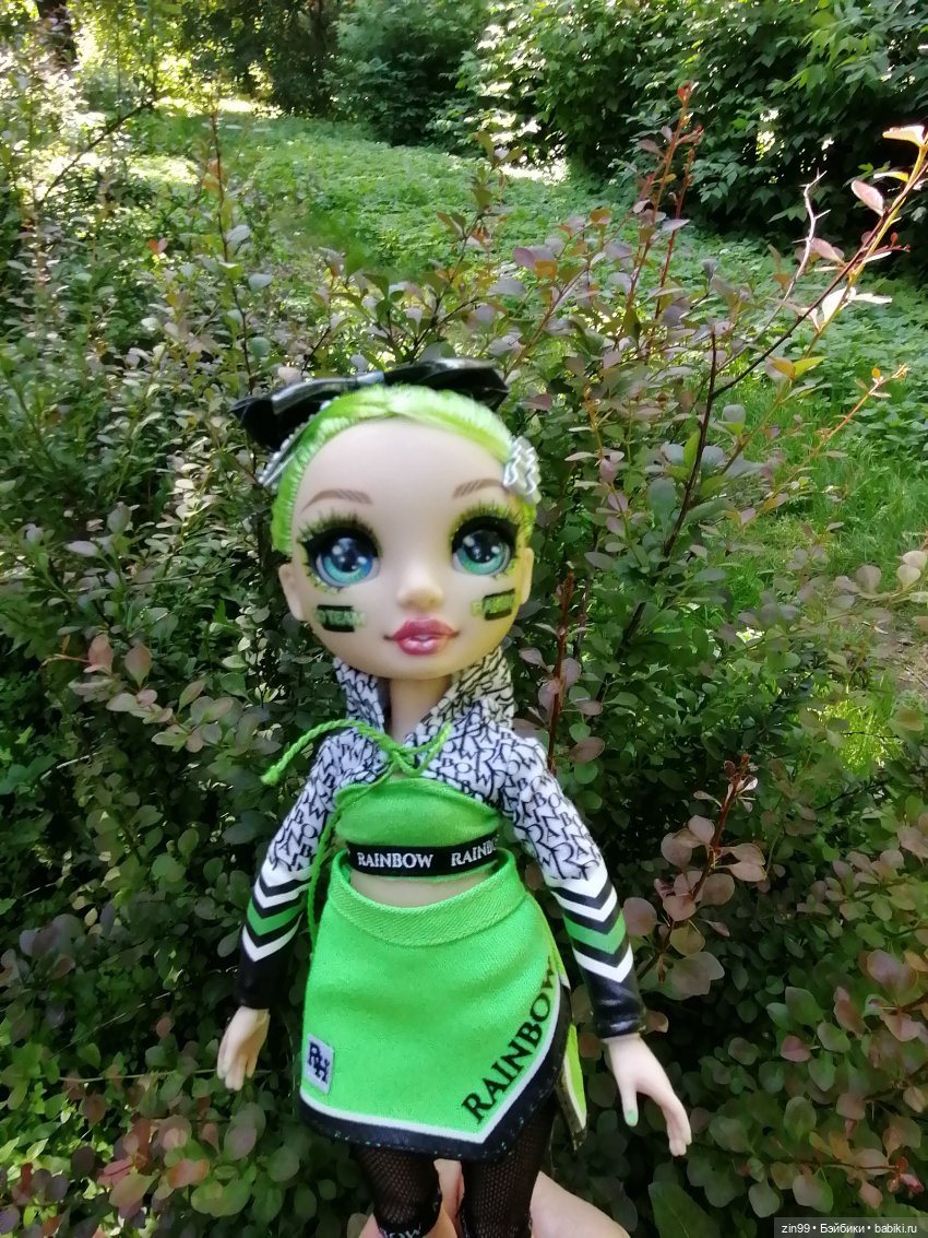Приехала Jade Hunter от Rainbow High , Зеленая! И теперь почти вся серия