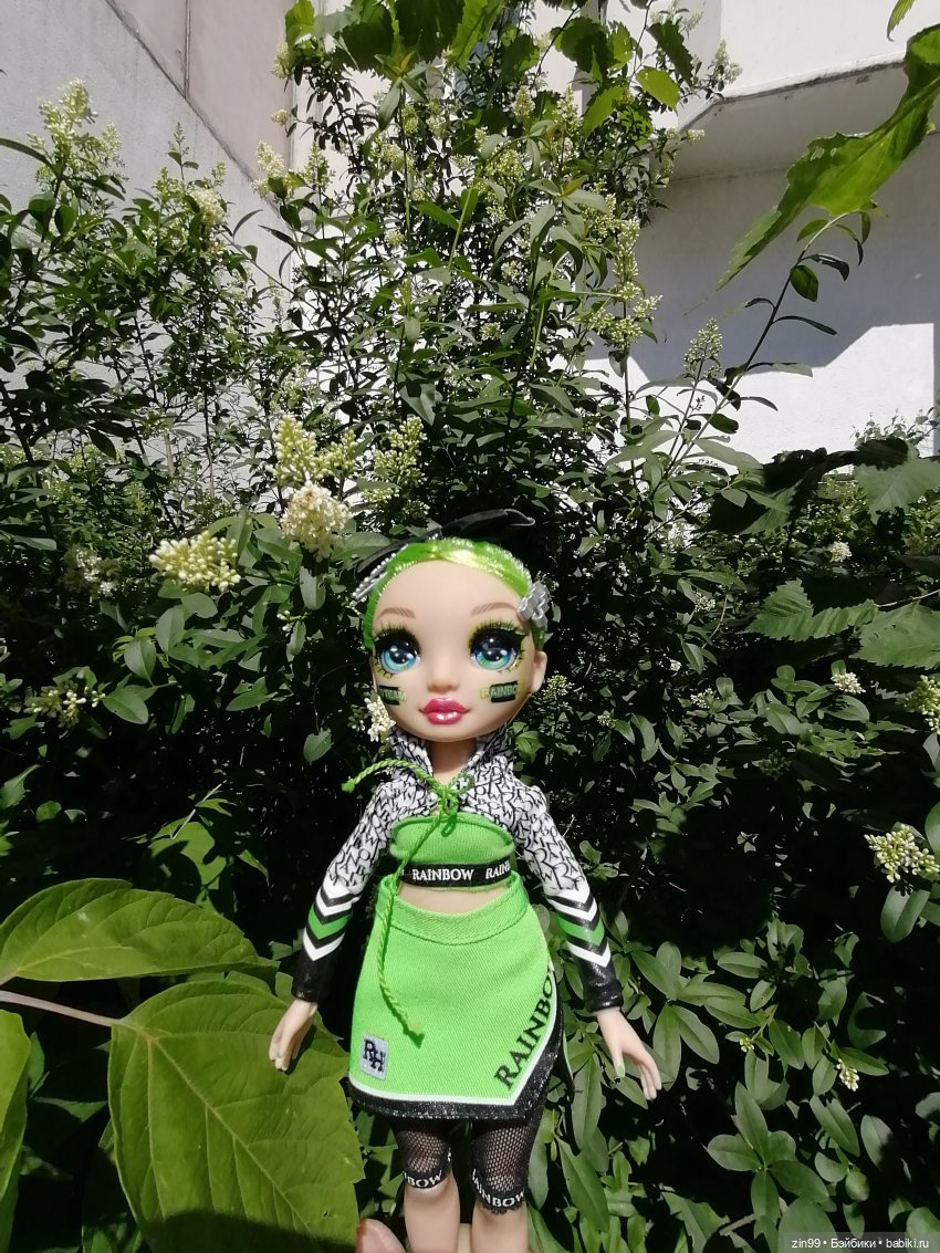 Приехала Jade Hunter от Rainbow High , Зеленая! И теперь почти вся серия