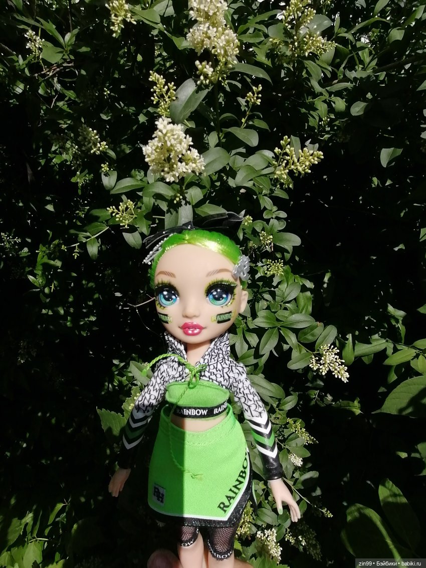 Приехала Jade Hunter от Rainbow High , Зеленая! И теперь почти вся серия