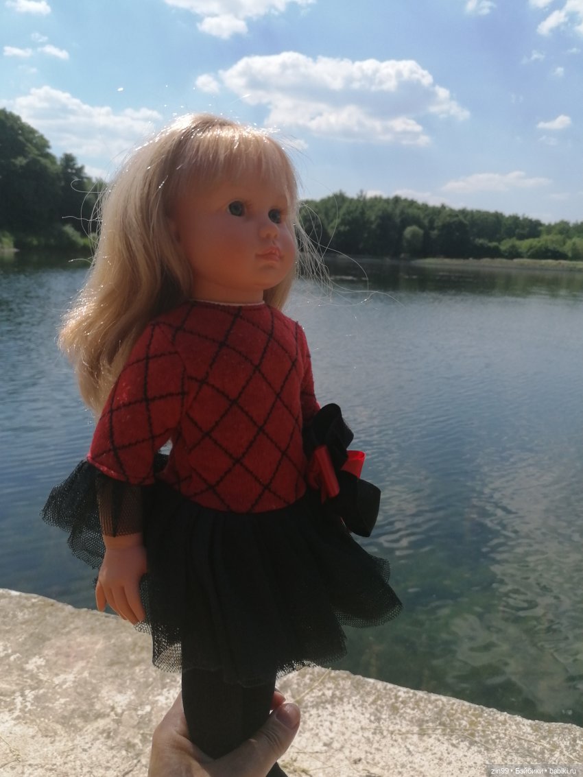 Это Нелли или может Нэни, вот в чем вопрос