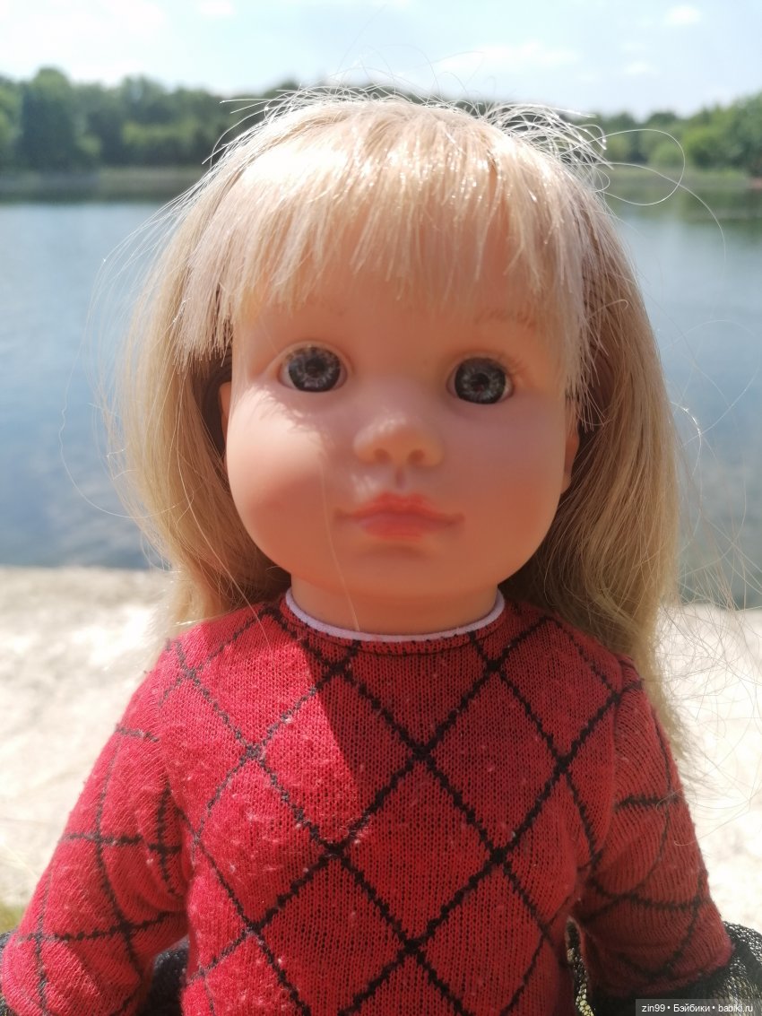 Это Нелли или может Нэни, вот в чем вопрос