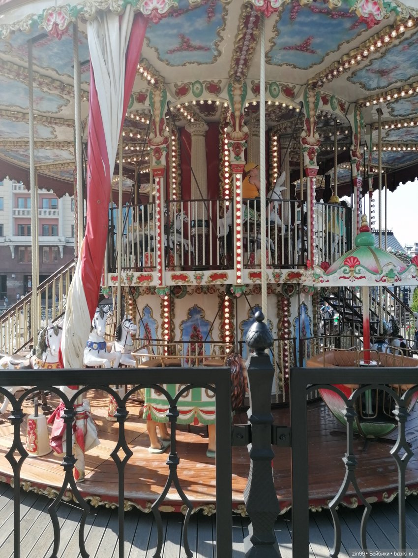 Дафна Минтон и ГУМ — Куклы Rainbow High (Рейнбоу Хай