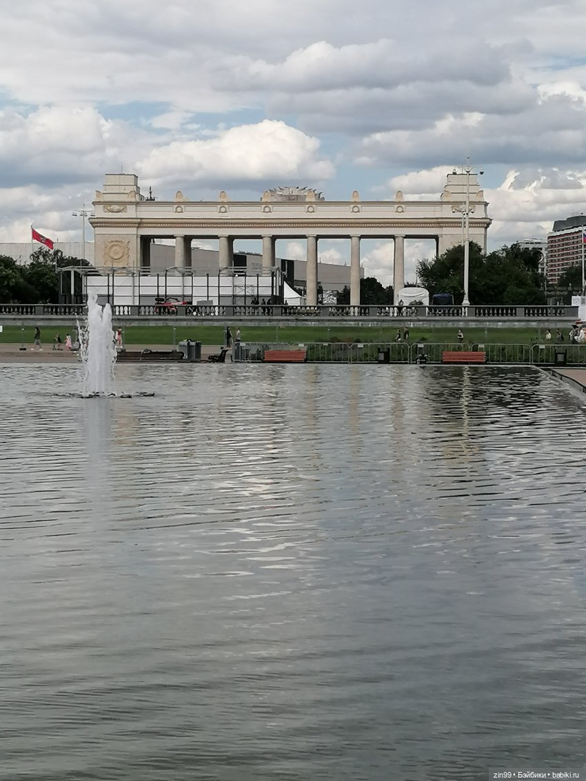 Центральный парк культуры и отдыха им. Горького! В Москве в июле