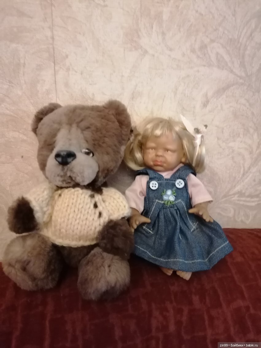 Маленькая девочка, серые глаза...что ж ты плачешь, а