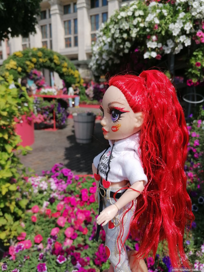 Фестиваль «Московское варенье» на Манеже с куклой Руби от Rainbow Hihg