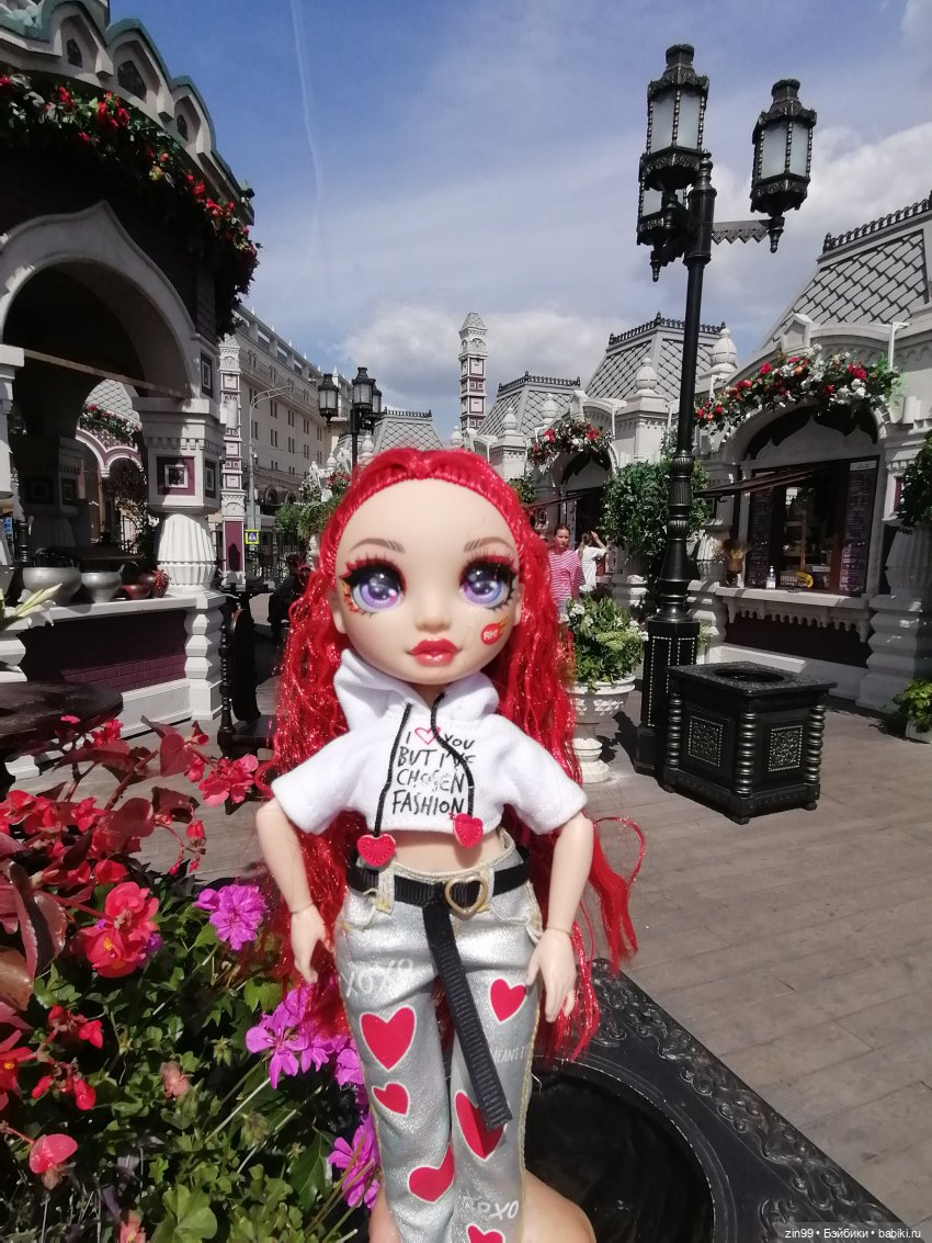 Фестиваль «Московское варенье» на Манеже с куклой Руби от Rainbow Hihg