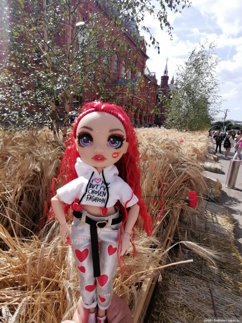 Фестиваль «Московское варенье» на Манеже с куклой Руби от Rainbow Hihg