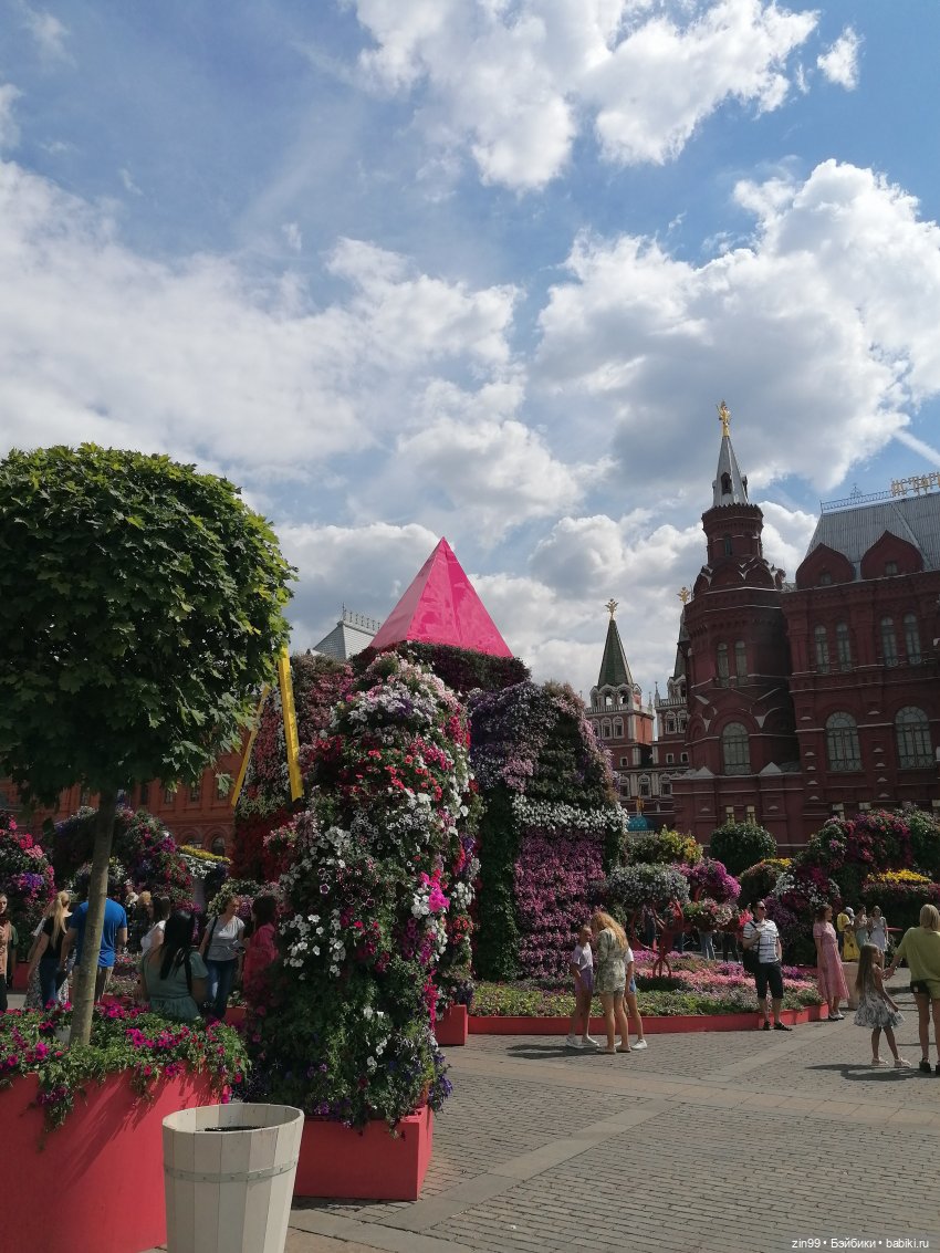 Фестиваль «Московское варенье» на Манеже с куклой Руби от Rainbow Hihg