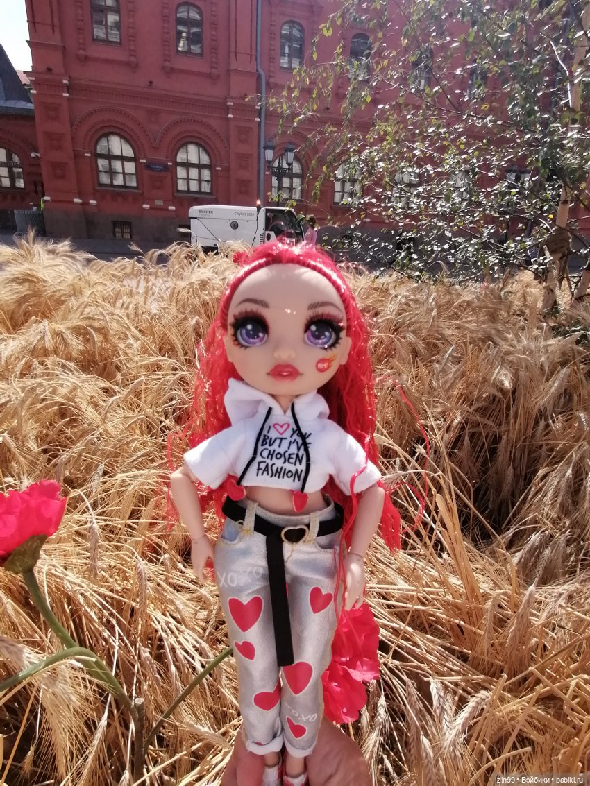 Фестиваль «Московское варенье» на Манеже с куклой Руби от Rainbow Hihg