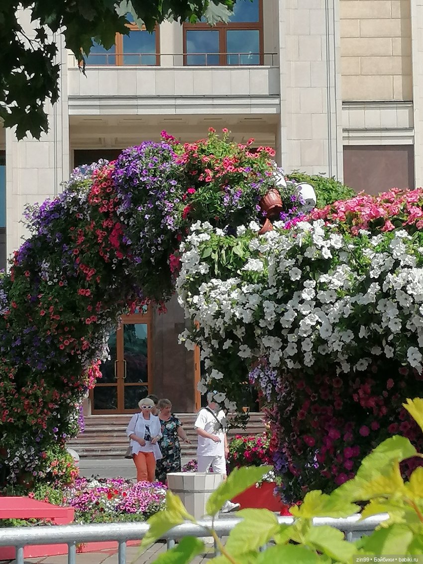 Фестиваль «Московское варенье» на Манеже с куклой Руби от Rainbow Hihg