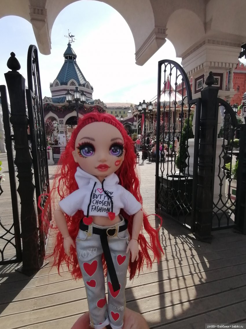 Фестиваль «Московское варенье» на Манеже с куклой Руби от Rainbow Hihg