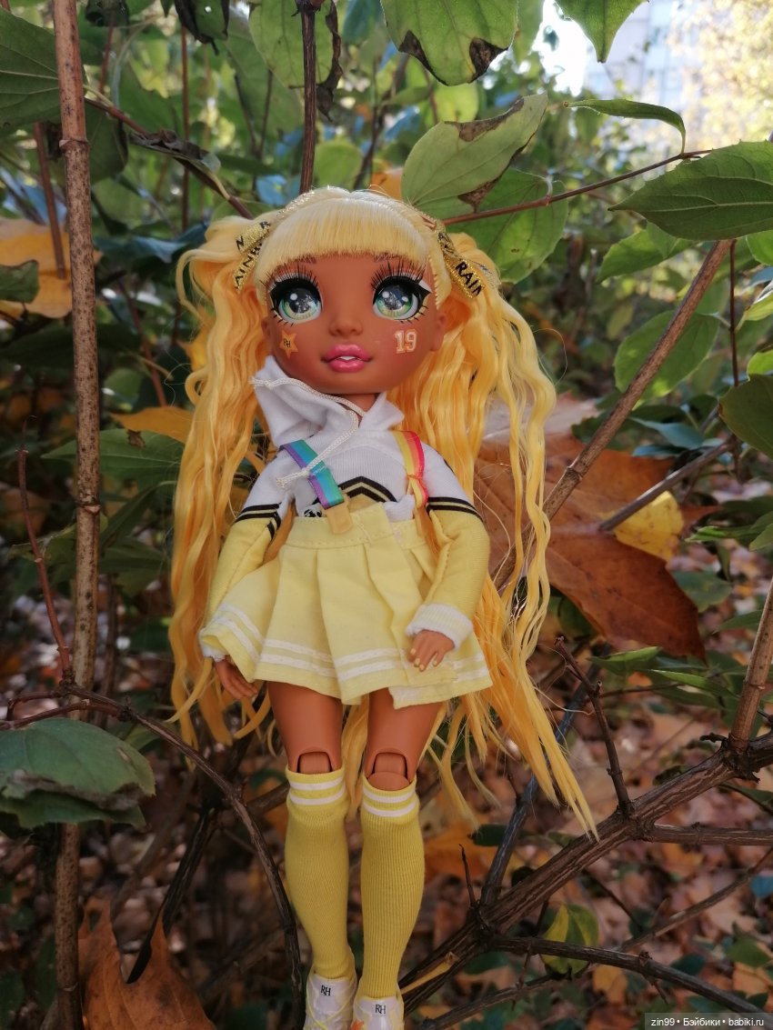 Желто-зеленая осень в октябре 2022 года