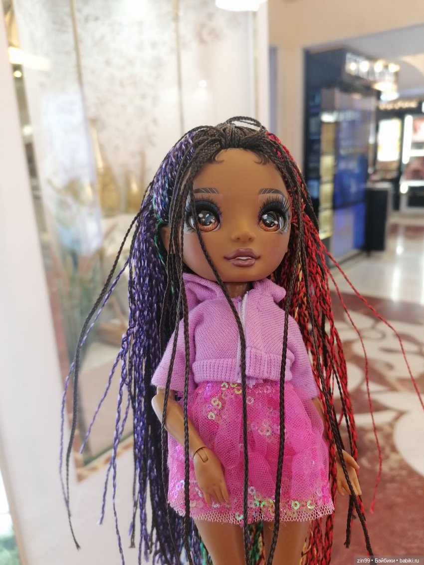 Ванесса Темпо Rainbow High, классная девочка или прогулка по центру Москвы (фото 10)
