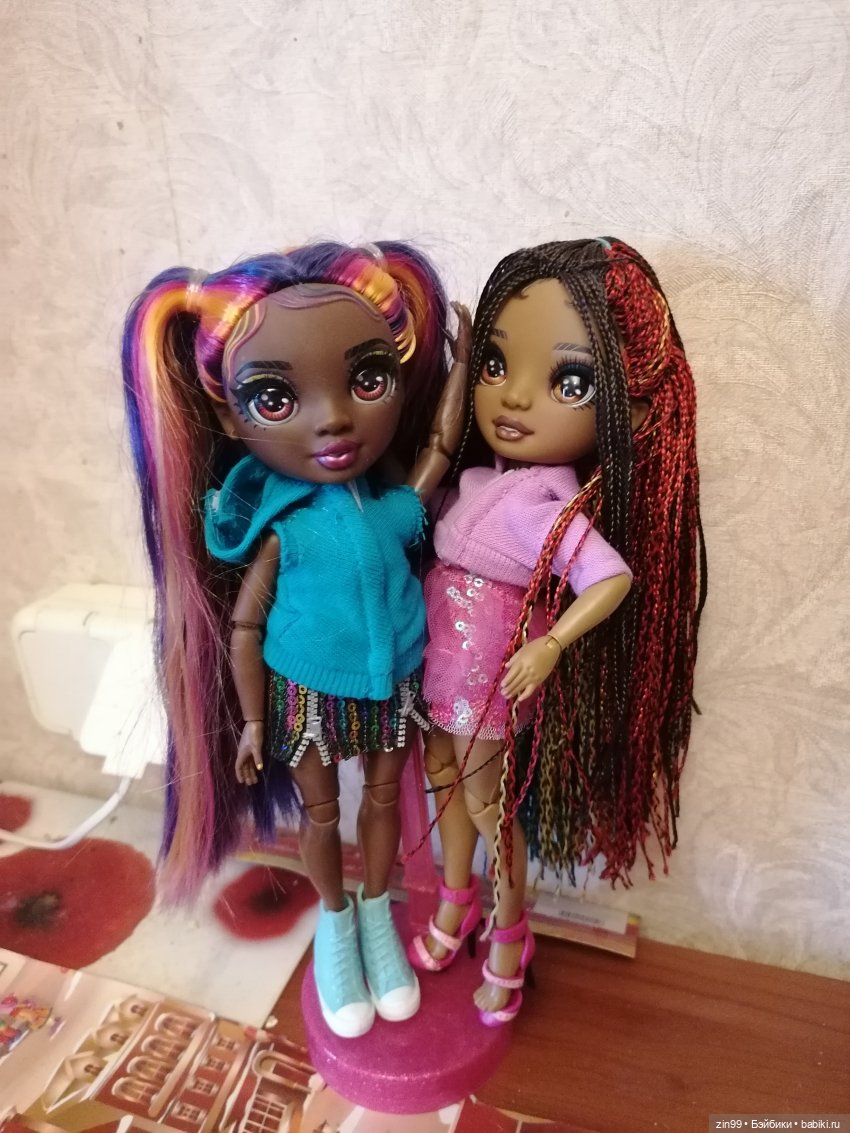 Ванесса Темпо Rainbow High, классная девочка или прогулка по центру Москвы