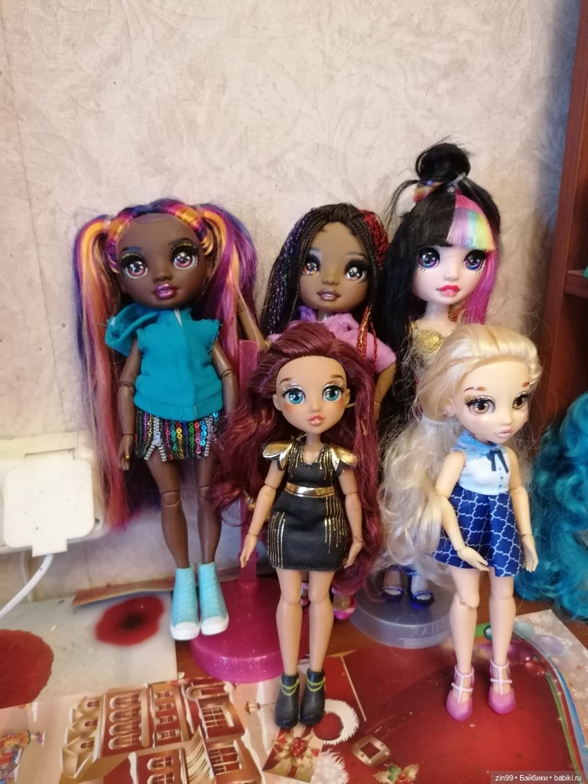 Ванесса Темпо Rainbow High, классная девочка или прогулка по центру Москвы