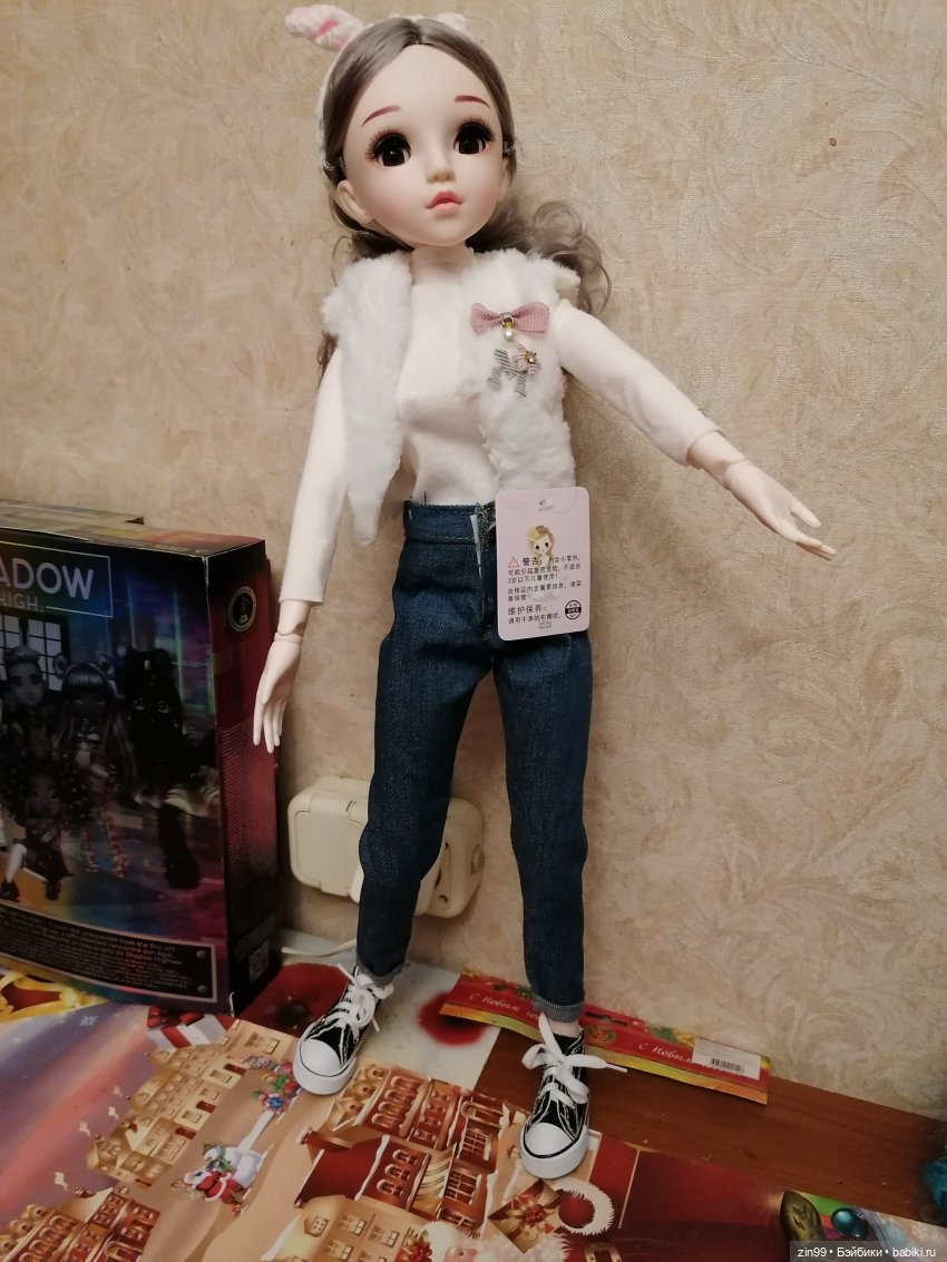 Шарнирная большая кукла, или скоро Новый год