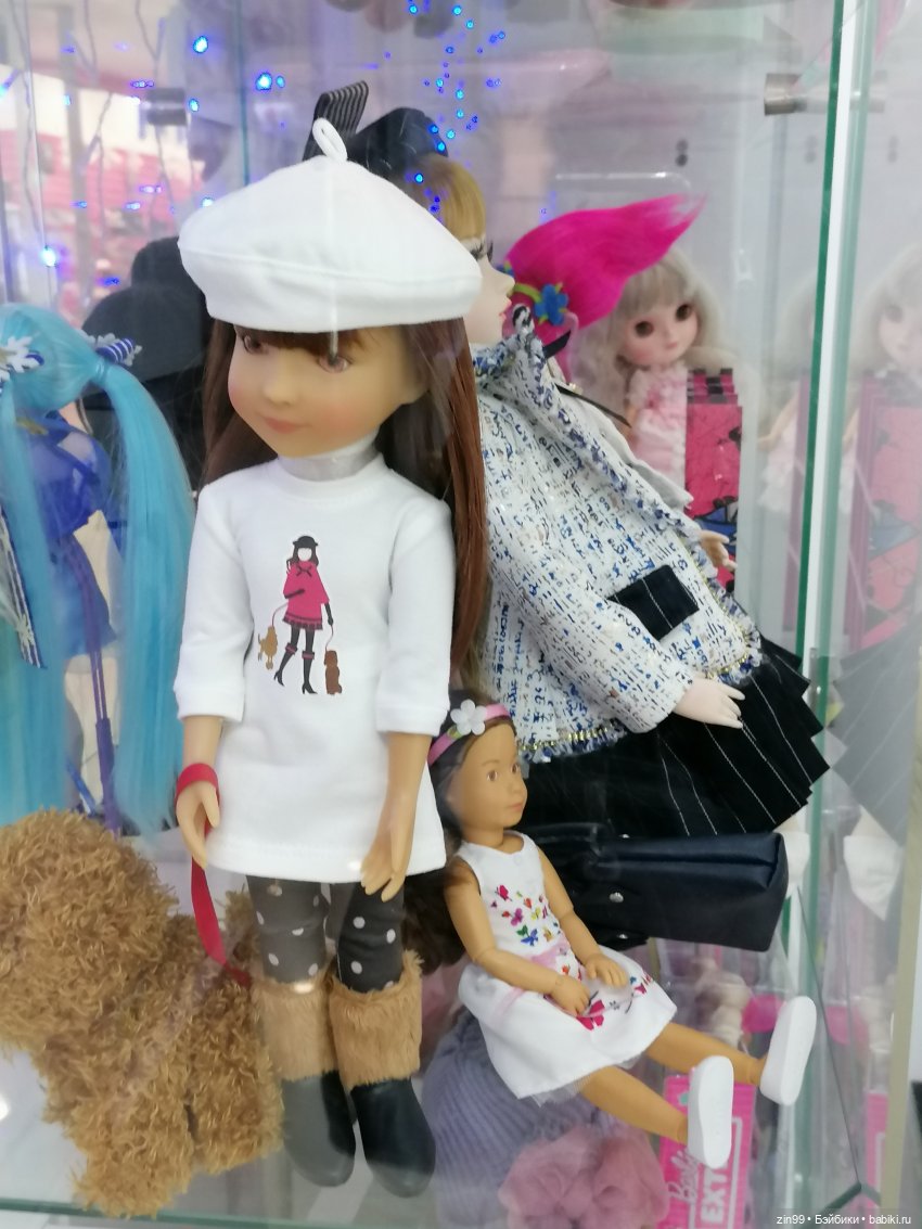 Meena FLEUR Rainbow и Империя кукол