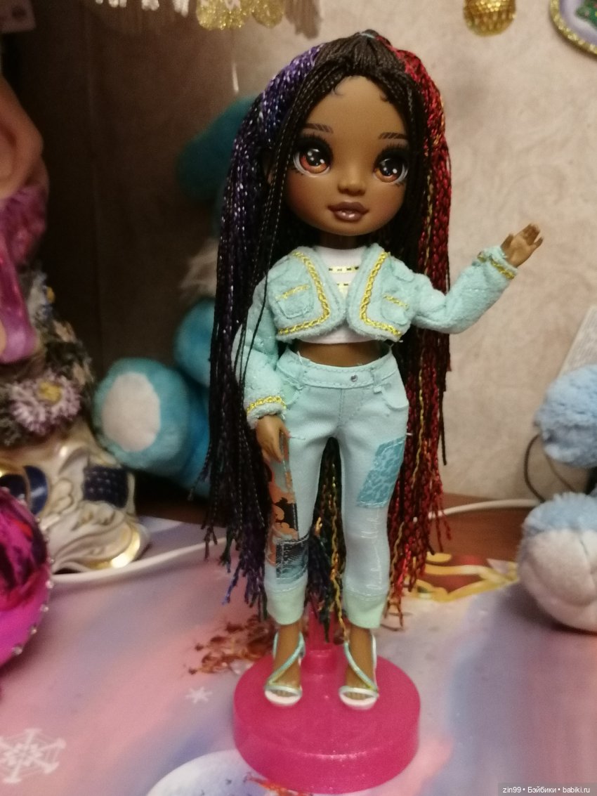 С новым 2023, годом Водяного Кролика, или приехала Ромашка Rainbow High (фото 10)