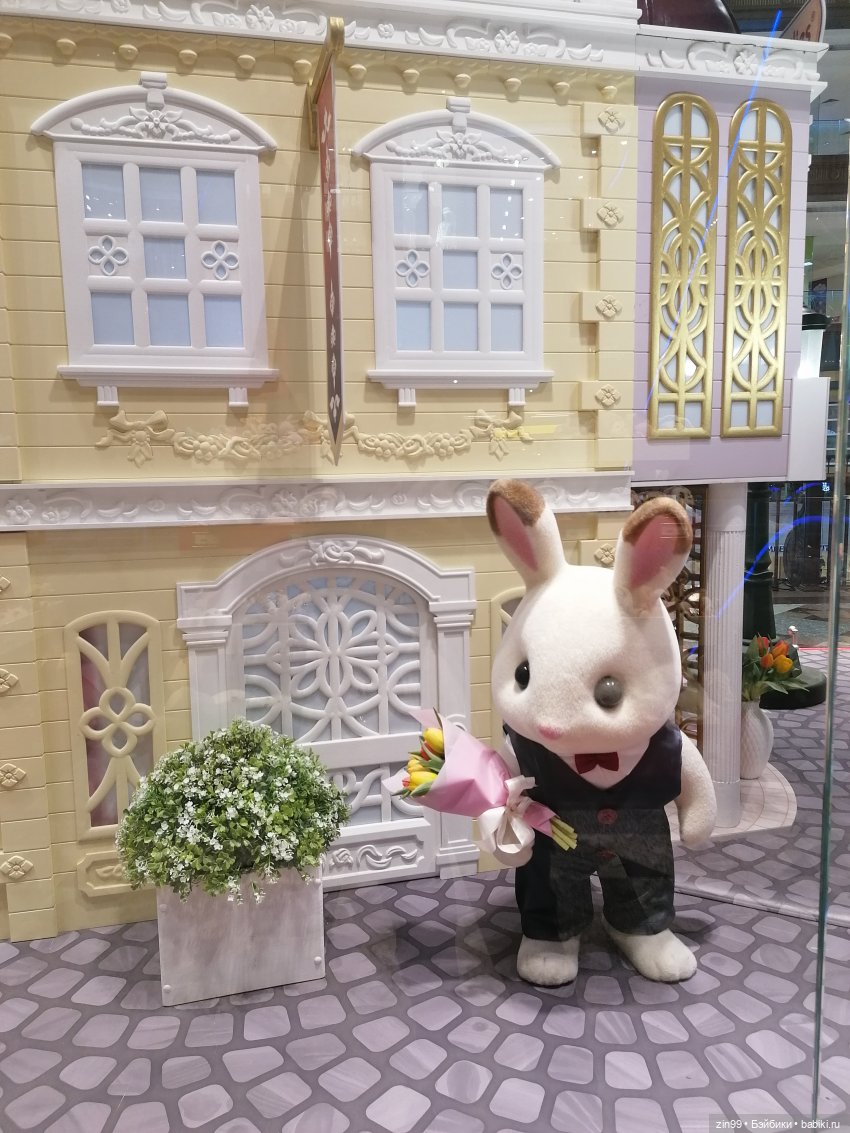 Центральный Детский Магазин в центре Москвы. В марте