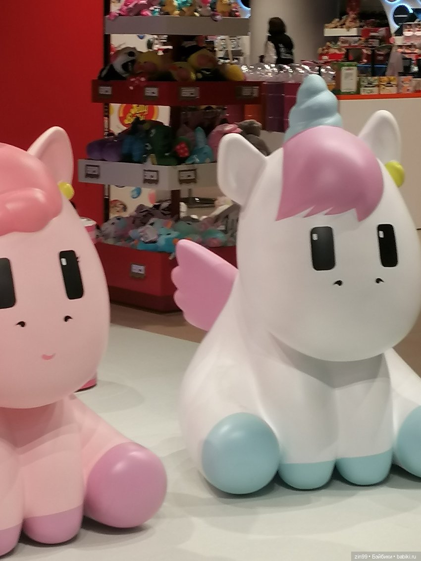 Центральный Детский Магазин в центре Москвы. В марте