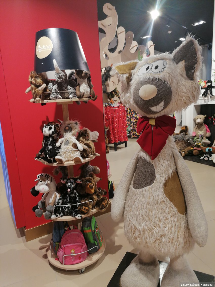 Центральный Детский Магазин в центре Москвы. В марте