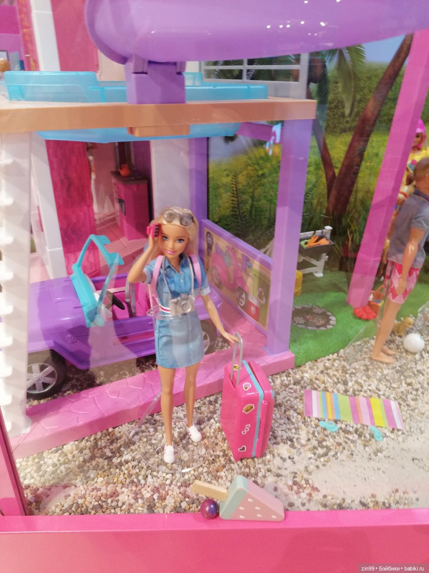 Центральный Детский Магазин в центре Москвы. В марте